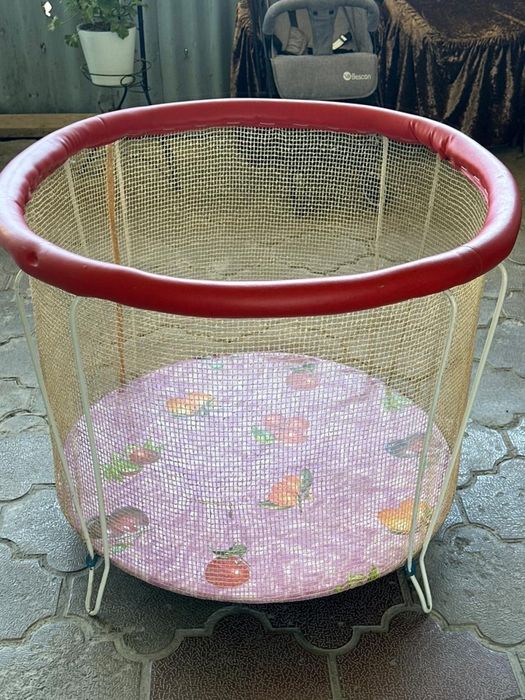 Продается игровой манеж