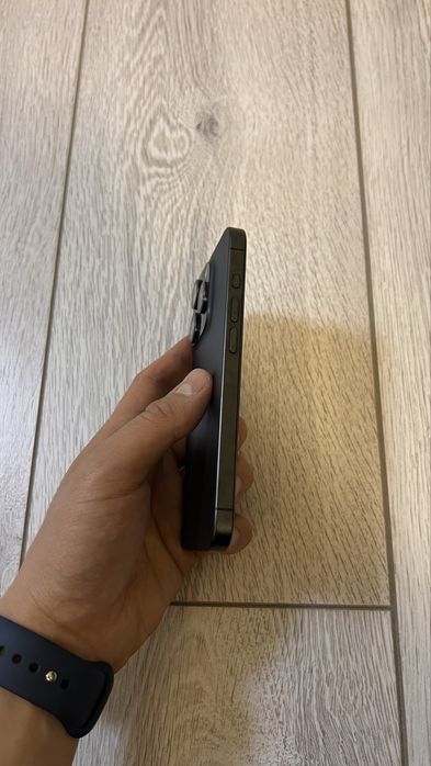 Iphone 15 pro 256 gb Экран меняли