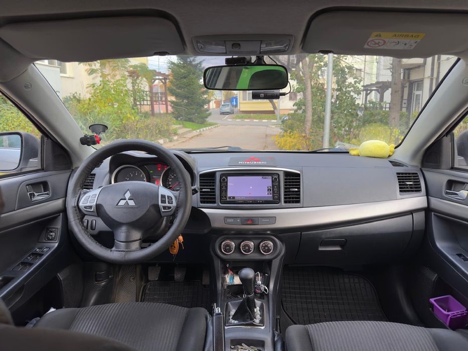 Vand Mitsubishi Lancer 1.6 Benzina 2013 (unic proprietar)