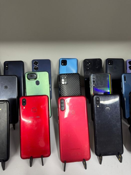 Телефоны Самсунг, хуавей, редми,