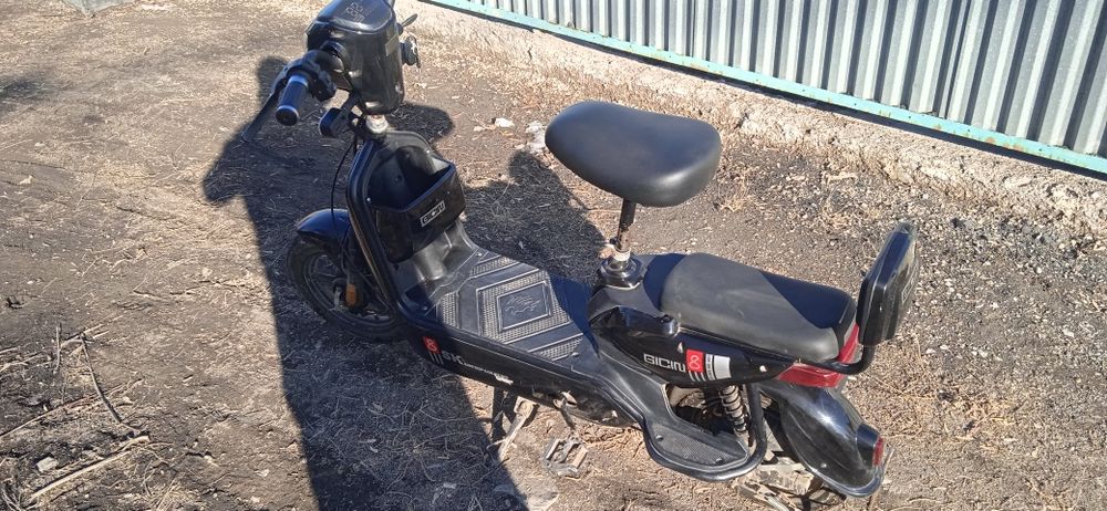 Продам электро скутер :