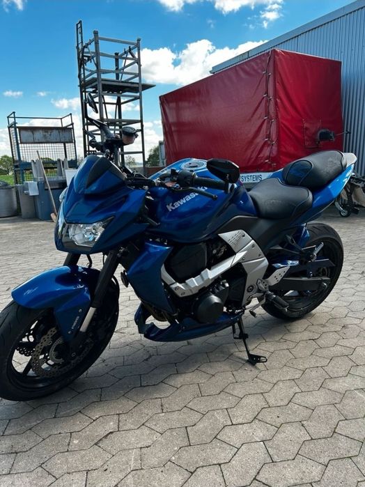 Kawasaki Z750 cu ABS,anvelope noi, evacuare eXan