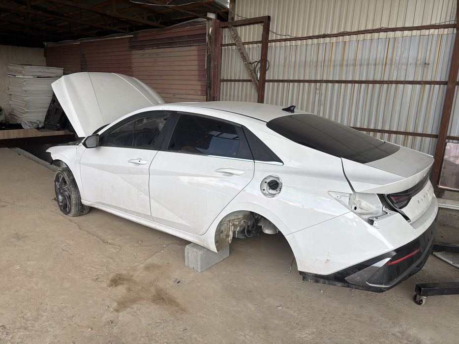 Hyundai Elantra 9