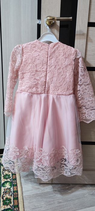 Платье на девочку