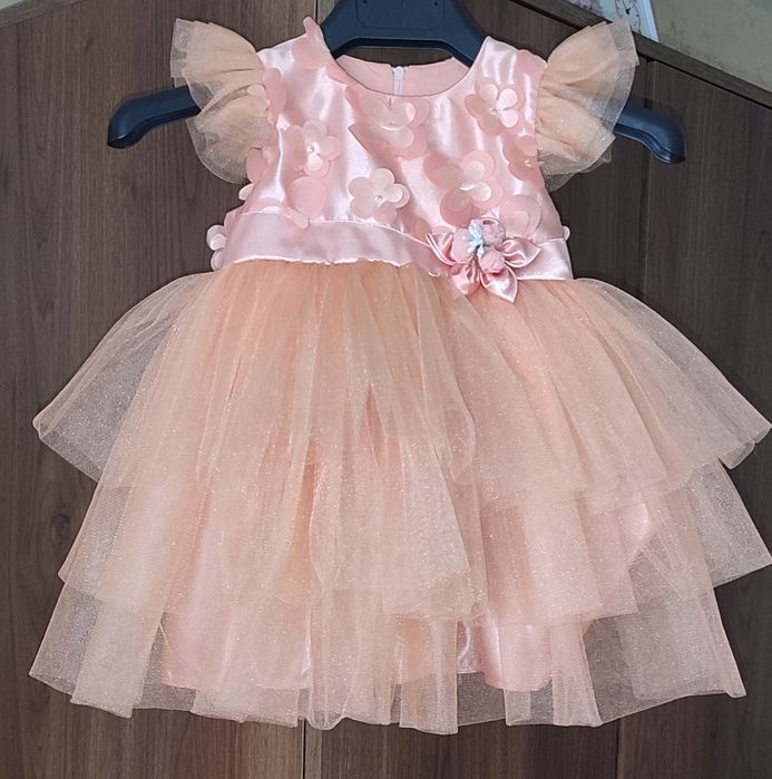 Официална бебешка рокля - цвят праскова