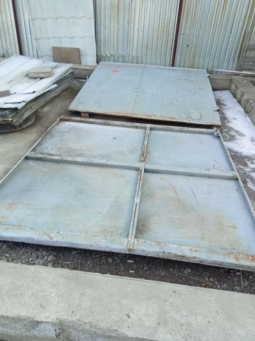 Ворота на гараж.