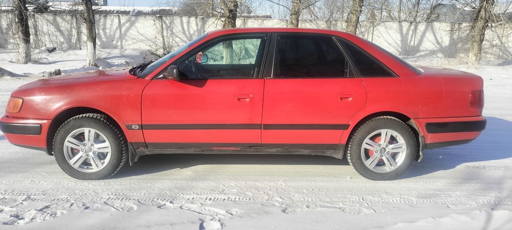 Продам срочно Ауди 100 с4