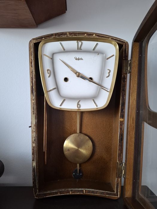Ceas de perete cu pendul Perfecta (Urgos)