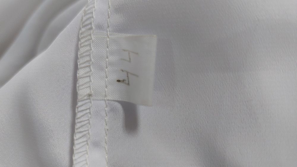 Дамска бяла блуза