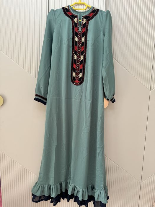 Платья на 42/44 размер