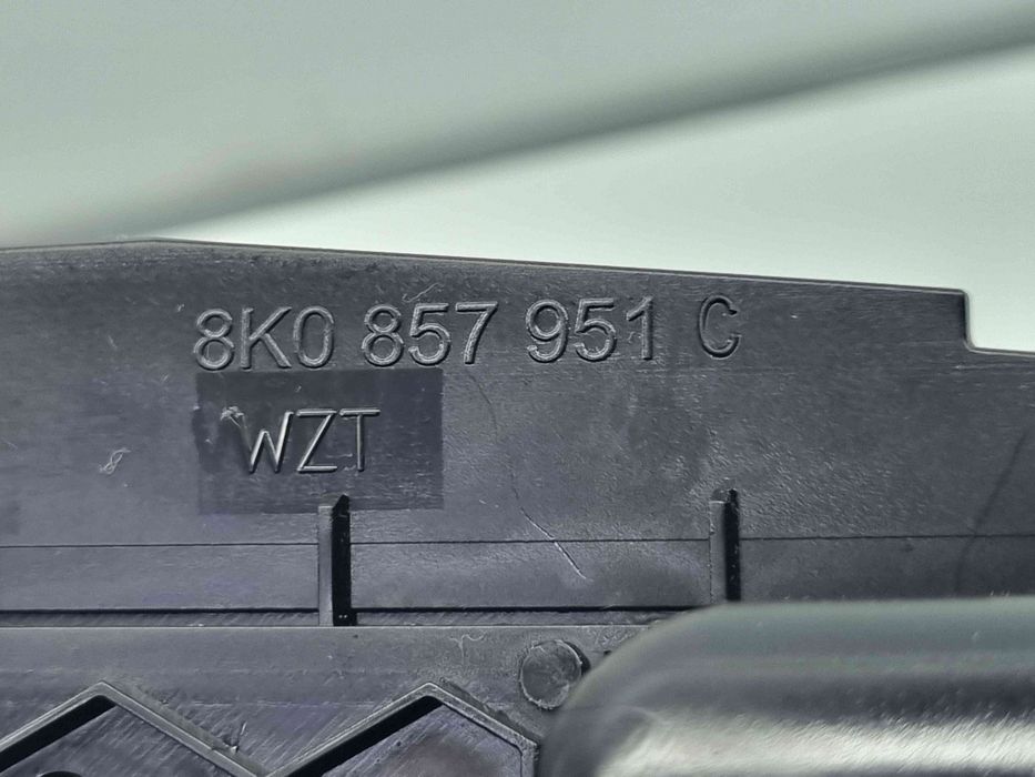 Scrumiera Audi A4 (8K2, B8) [Fabr 2008-2015] 8K0857951C