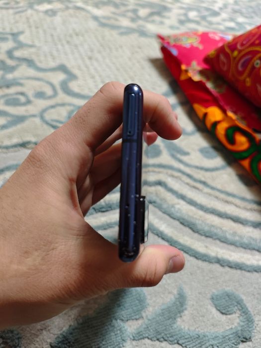 Обменяю samsung s20 fe