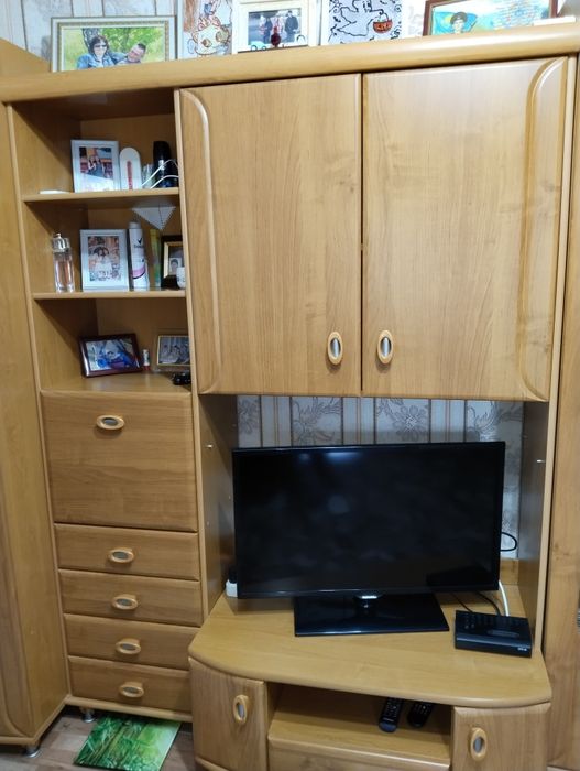 Продам стенку недорого