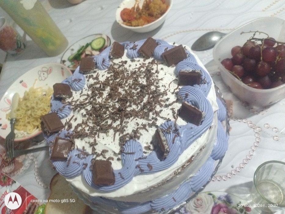 Домашняя изделия, торты, капкей, блинчики , пончики,