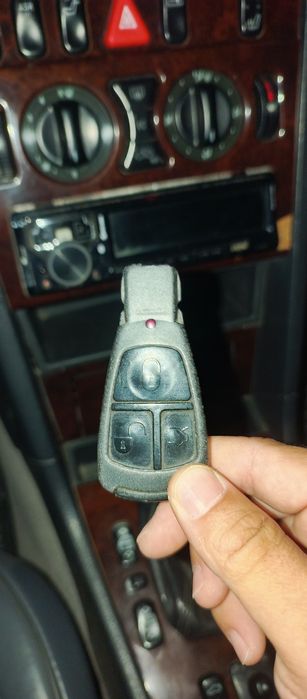 Mersedes Benz C200 W202