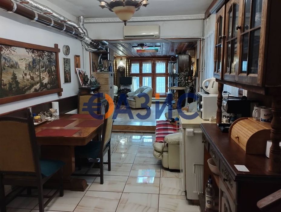 Четириетажна къща в Черноморец на 200 м от плажа, България, 520 кв., цена 290 000 евро #33870434