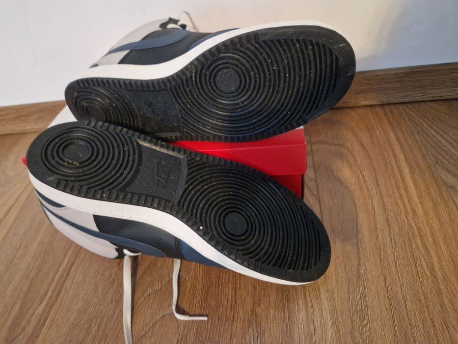 Сникърси Nike нови