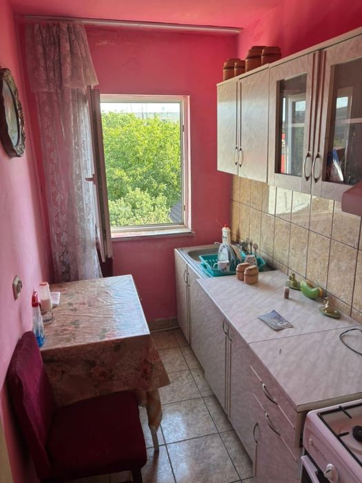 Vând apartament Băilești