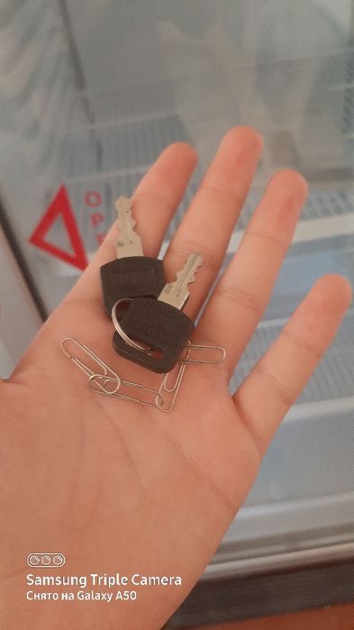 Продам холодильник новый