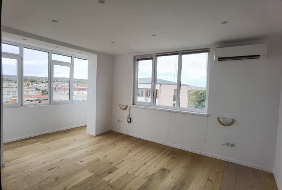 Продава се Тристаен апартамент в Разград, Център - 77 кв.м за 1364 €/кв.м - Снимка #9