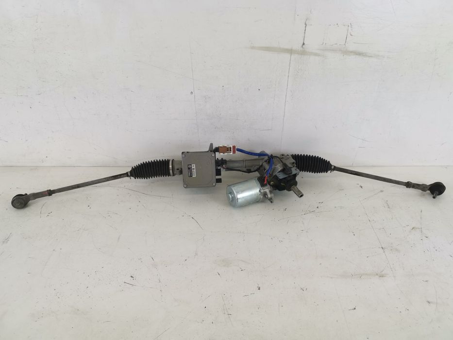 Реноу Туинго / Renault Twingo 3 Оригинална кормилна кутия в добро съст