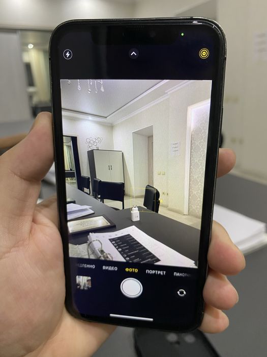 Продам айфон хр, работает идеально