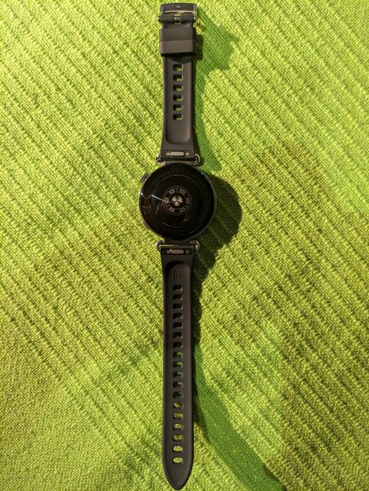 Huawei gt6, дамски, нов с гаранция.