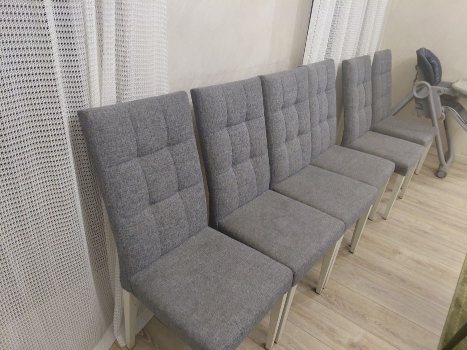 продам стол со стульями