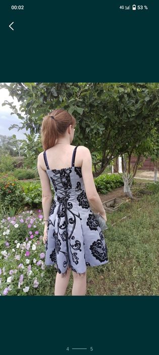 Платье нарядное женское