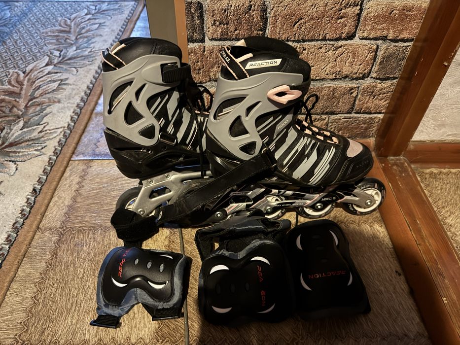 Продам роликовые женские коньки