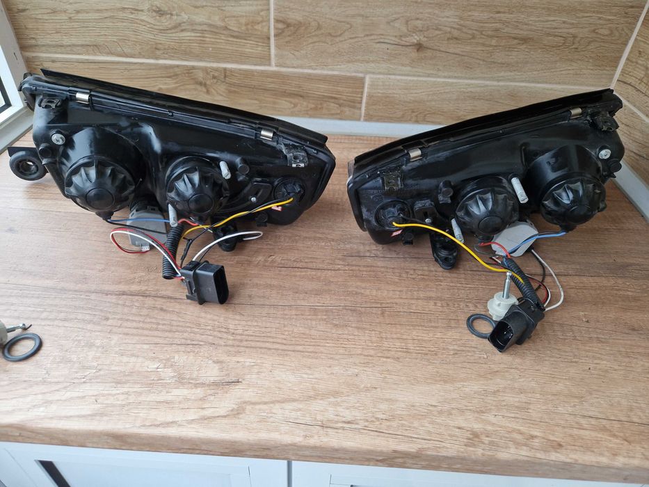 Фарове за Шкода Фабия 1