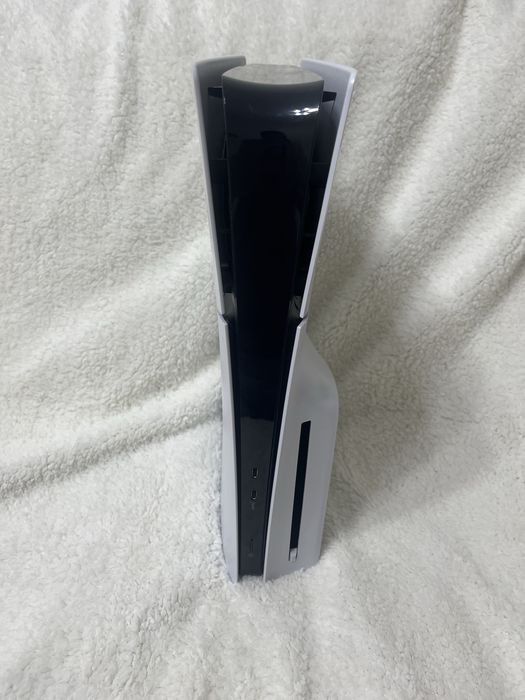 Продам Playstation 5 Slim