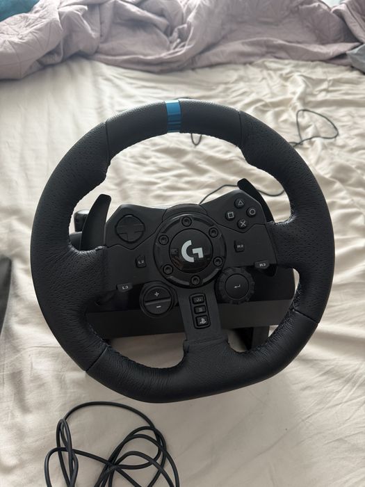 Volan+pedale logitech g923 ca nou
