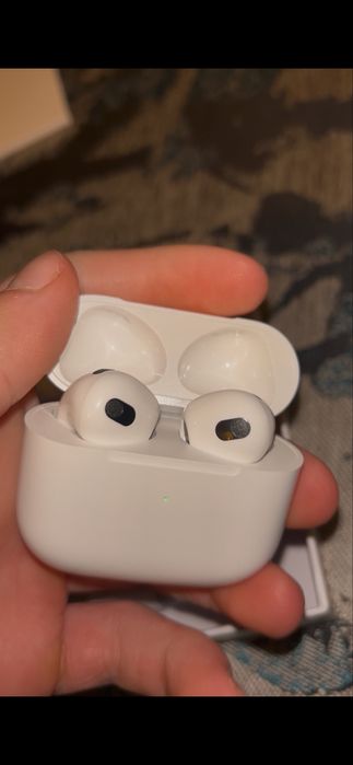 Airpods.