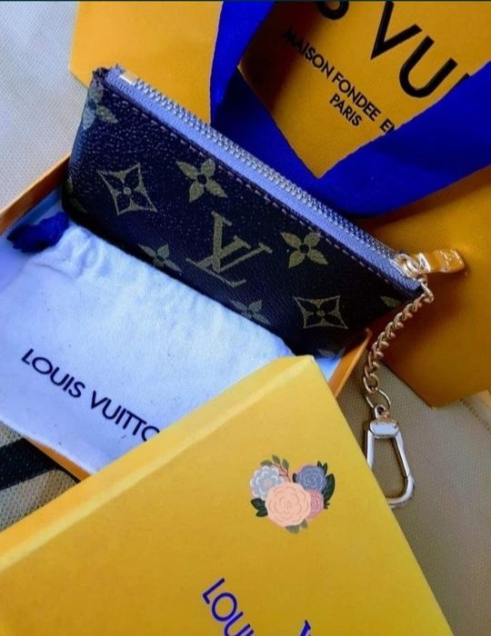Portchei unisex LV,cutie,saculet, etichetă