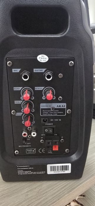 Boxa Akai x6 cu microfon