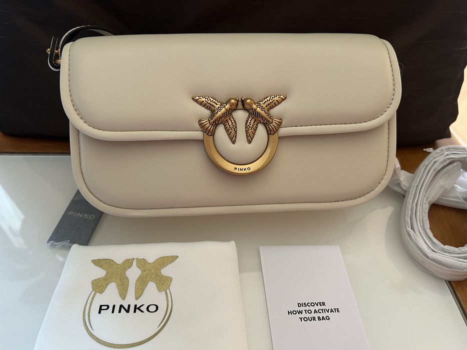 Нова дамска чанта Pinko