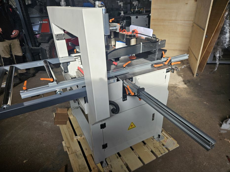 Чисто нова Китайска пробивна машина с две глави по 21 шпиндела