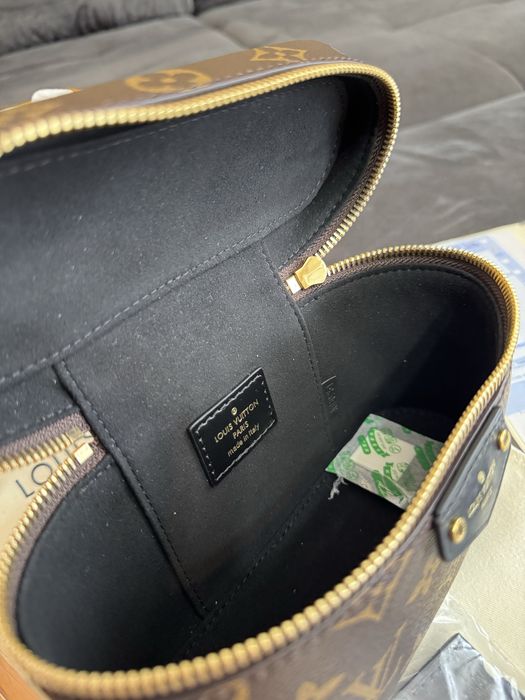 Poseta LV Vanity 19cm - full box/video