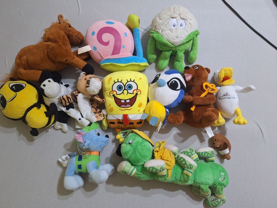 Vând plusuri diverse