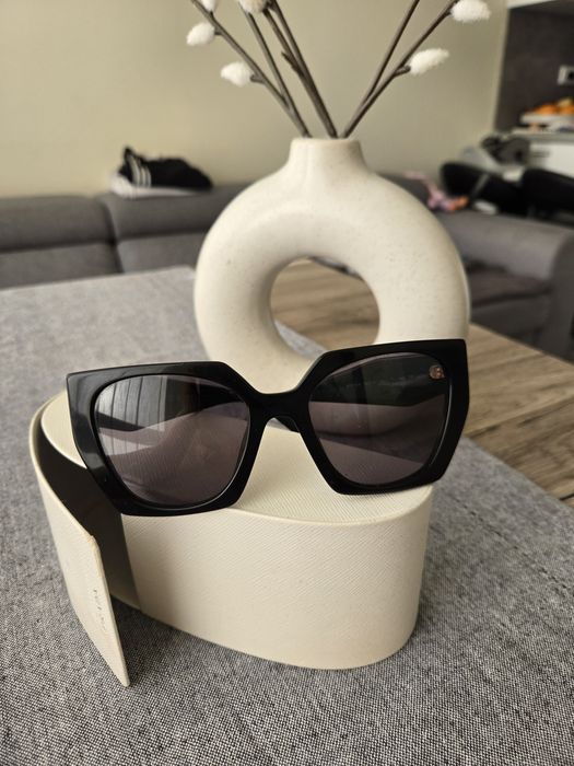 Prada слънчеви очела