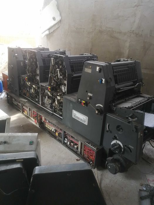 ПРОДАМ четырех красочную офсетную машину ГТО 47