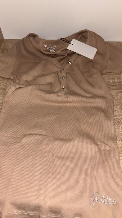 Tricou Guess detalii strălucitoare original Nou