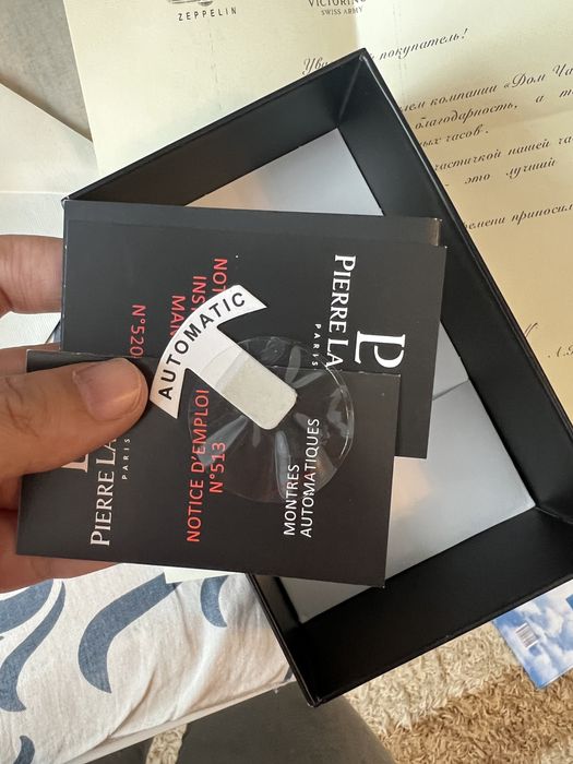 Pierre Lannier часы мужские