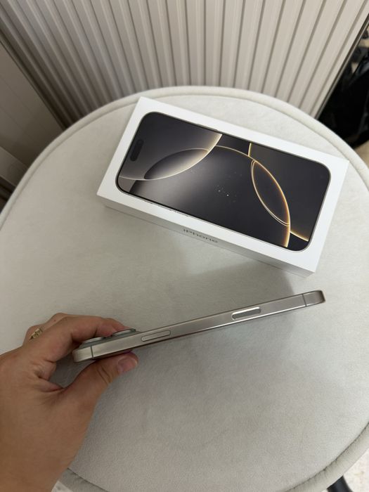 Продам Iphone 16 pro max 512 gb