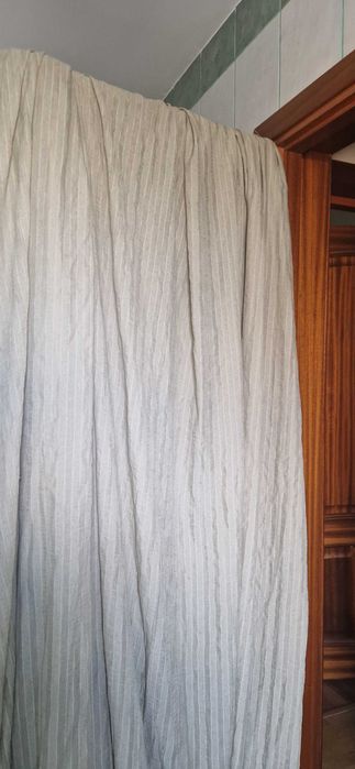 Perdea verde masliniu  semitransparent - 5,5 m latime cu 2,75 inaltime