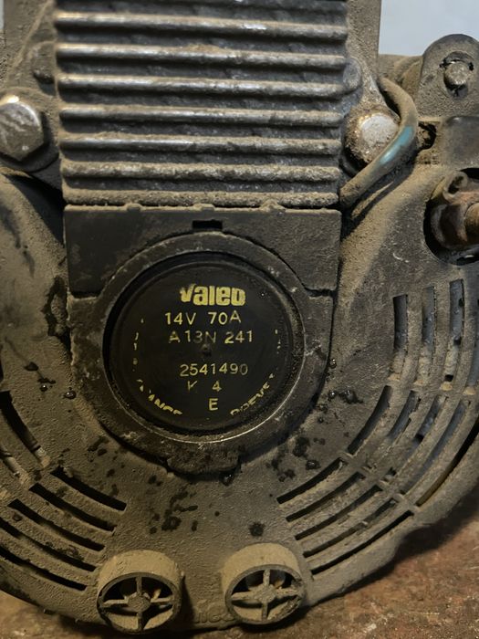 Динамо/алтернатор за волво/Volvo 440 1.8 i