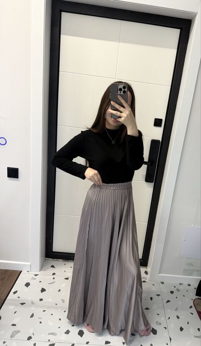 Продаю костюмы пиджаки