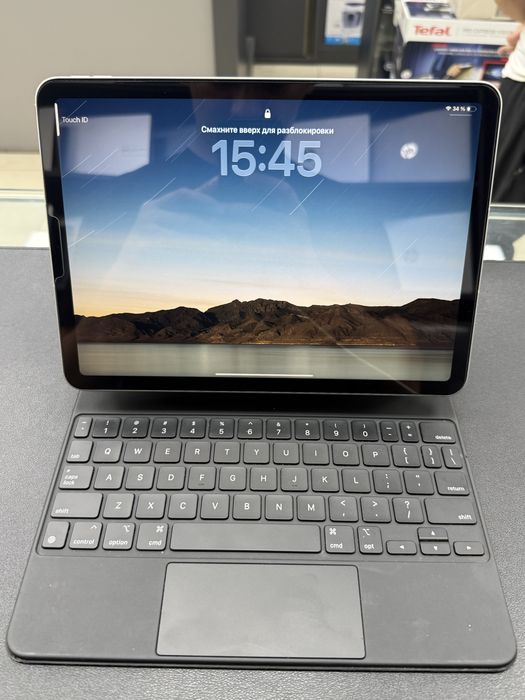 iPad Air 11 (4th Generation) Wi Fi + Cellaur