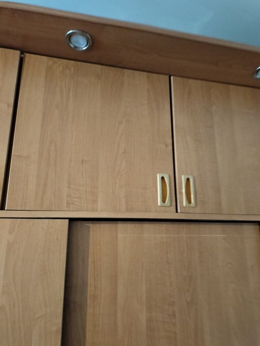 Продам спальный гарнитур